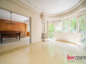 Venta - Departamento - 5 ambientes - Caballito - Frente - 2 cocheras -  Muy luminoso