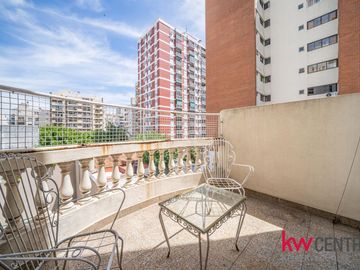 Venta - Departamento - 5 ambientes - Caballito - Frente - 2 cocheras -  Muy luminoso