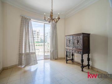 Venta - Departamento - 5 ambientes - Caballito - Frente - 2 cocheras -  Muy luminoso