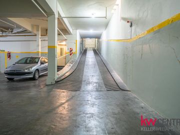 Venta - Departamento - 5 ambientes - Caballito - Frente - 2 cocheras -  Muy luminoso