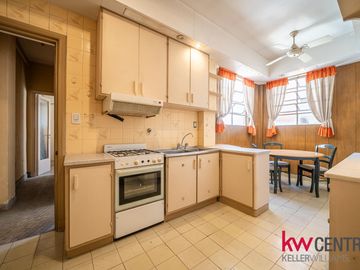 Venta - Departamento - 5 ambientes - Caballito - Frente - 2 cocheras -  Muy luminoso