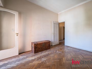 Venta - Departamento - 5 ambientes - Caballito - Frente - 2 cocheras -  Muy luminoso