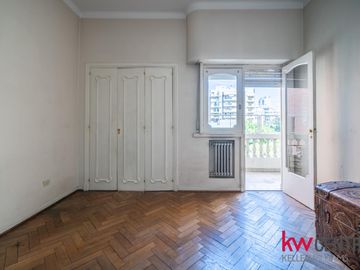 Venta - Departamento - 5 ambientes - Caballito - Frente - 2 cocheras -  Muy luminoso