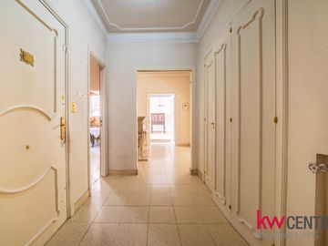 Venta - Departamento - 5 ambientes - Caballito - Frente - 2 cocheras -  Muy luminoso