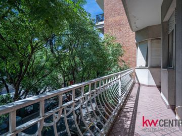 Venta - Departamento - 5 ambientes - Caballito - Frente - 2 cocheras -  Muy luminoso