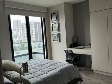 DEPARTAMENTO EQUIPADO Y SEMI AMUEBLADO VENTA WEST 2 REC.