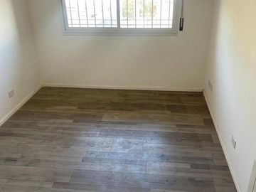 HERMOSO TRIPLEX EN VENTA GUIDO SPANO 4400 - MUNRO