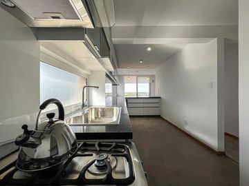Departamento de 3 dormitorios más comodín, vista al río y amenities