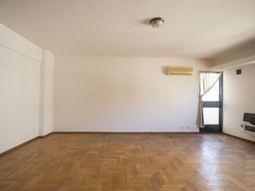 Departamento 4 ambientes Apto Crédito en Villa Crespo