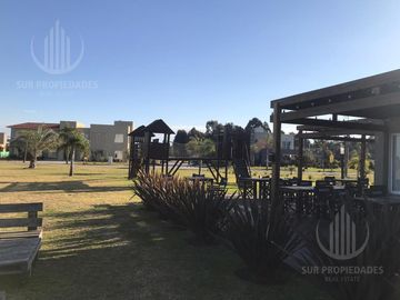 Casa en una planta en Lagos de Canning