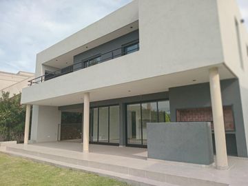 Casa en Venta en Haras Santa Maria, Escobar