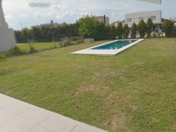 Casa en Venta en Haras Santa Maria, Escobar