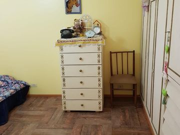 Hermoso Chalet de 2 plantas con Parque y Garage en Lanús Este