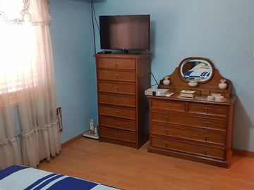 Hermoso Chalet de 2 plantas con Parque y Garage en Lanús Este