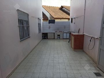 EXCELENTE Inversión - Complejo con posibilidad de Subdividir!!!