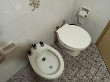 EXCELENTE Inversión - Complejo con posibilidad de Subdividir!!!