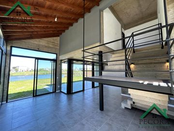 Casa - a la laguna - Riberas - Lote 340 - Puertos del lago