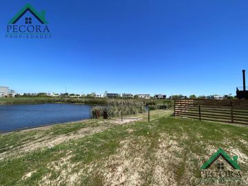 Casa - a la laguna - Riberas - Lote 340 - Puertos del lago