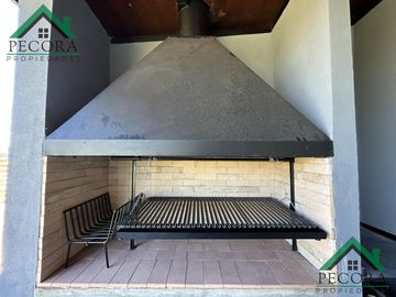 Casa - a la laguna - Riberas - Lote 340 - Puertos del lago