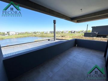 Casa - a la laguna - Riberas - Lote 340 - Puertos del lago