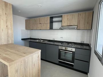 Departamento semipiso  de 3 ambientes con balcon   - Wilde