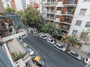 Venta departamento de 3 ambientes en Caballito