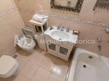 Venta departamento de 3 ambientes en Caballito