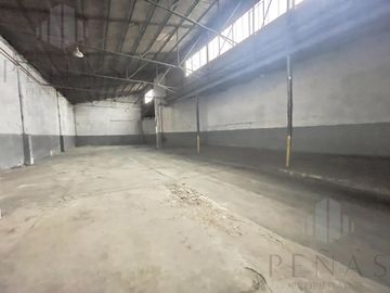Depósito en  La Boca, varios usos