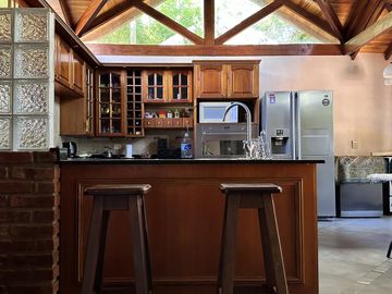 Casa Quinta  Gral Rodrigrez - Casa de 6 amb - Quincho con dorm y 2 baños- Pileta