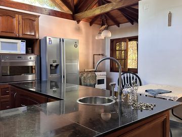 Casa Quinta  Gral Rodrigrez - Casa de 6 amb - Quincho con dorm y 2 baños- Pileta