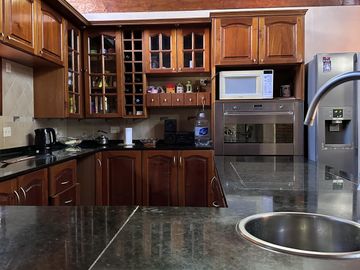 Casa Quinta  Gral Rodrigrez - Casa de 6 amb - Quincho con dorm y 2 baños- Pileta