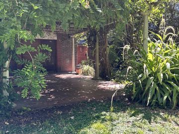 Casa Quinta  Gral Rodrigrez - Casa de 6 amb - Quincho con dorm y 2 baños- Pileta