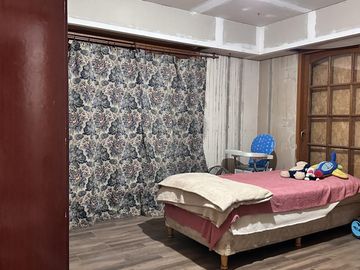 Casa Quinta  Gral Rodrigrez - Casa de 6 amb - Quincho con dorm y 2 baños- Pileta