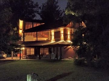 Casa Quinta  Gral Rodrigrez - Casa de 6 amb - Quincho con dorm y 2 baños- Pileta