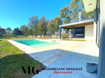 Casa en venta, 4 ambientes. Terralagos, Canning.