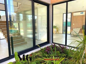Casa en venta, 4 ambientes. Terralagos, Canning.