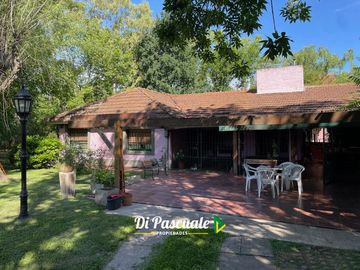 Venta Casa Quinta con Segunda Vivienda, Parque y Pileta - Francisco Alvarez Sur