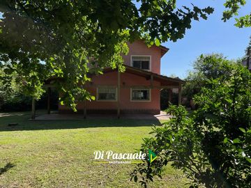 Venta Casa Quinta con Segunda Vivienda, Parque y Pileta - Francisco Alvarez Sur