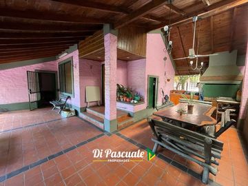 Venta Casa Quinta con Segunda Vivienda, Parque y Pileta - Francisco Alvarez Sur