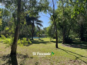 Venta Casa Quinta con Segunda Vivienda, Parque y Pileta - Francisco Alvarez Sur