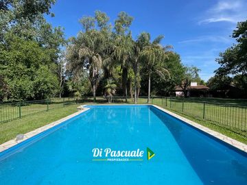 Venta Casa Quinta con Segunda Vivienda, Parque y Pileta - Francisco Alvarez Sur