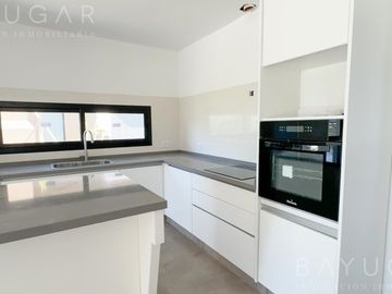 Venta Casa - Barrio Privado Altos de Campo Grande / Pilar