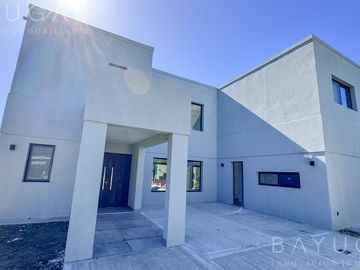 Venta Casa - Barrio Privado Altos de Campo Grande / Pilar