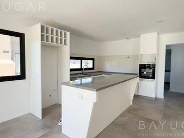 Venta Casa - Barrio Privado Altos de Campo Grande / Pilar