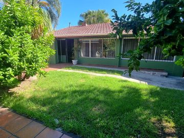 APTO CREDITO, CHALET 4 AMBIENTES, BARRIO PARQUE CALCHAQUI