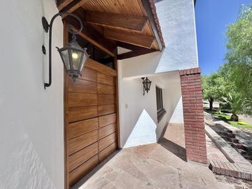 Venta casa 5 habitaciones Mendoza