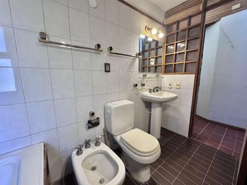 Venta casa 5 habitaciones Mendoza