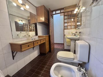 Venta casa 5 habitaciones Mendoza