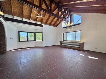 Venta casa 5 habitaciones Mendoza