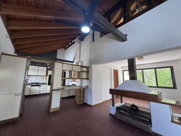 Venta casa 5 habitaciones Mendoza